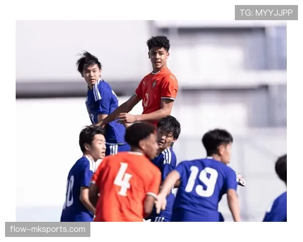 日本队近期表现稳健,凭借精湛技术流派展现足球艺术之美。 日本队近期表现稳健,凭借精湛技术流派展现足球艺术之美。