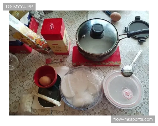 李盈莹家的冰箱里塞满蛋白粉，连饮料都是无糖的